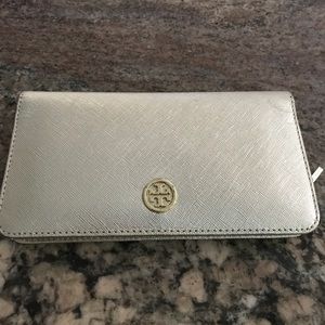 Authentic Tory Burch Wallet